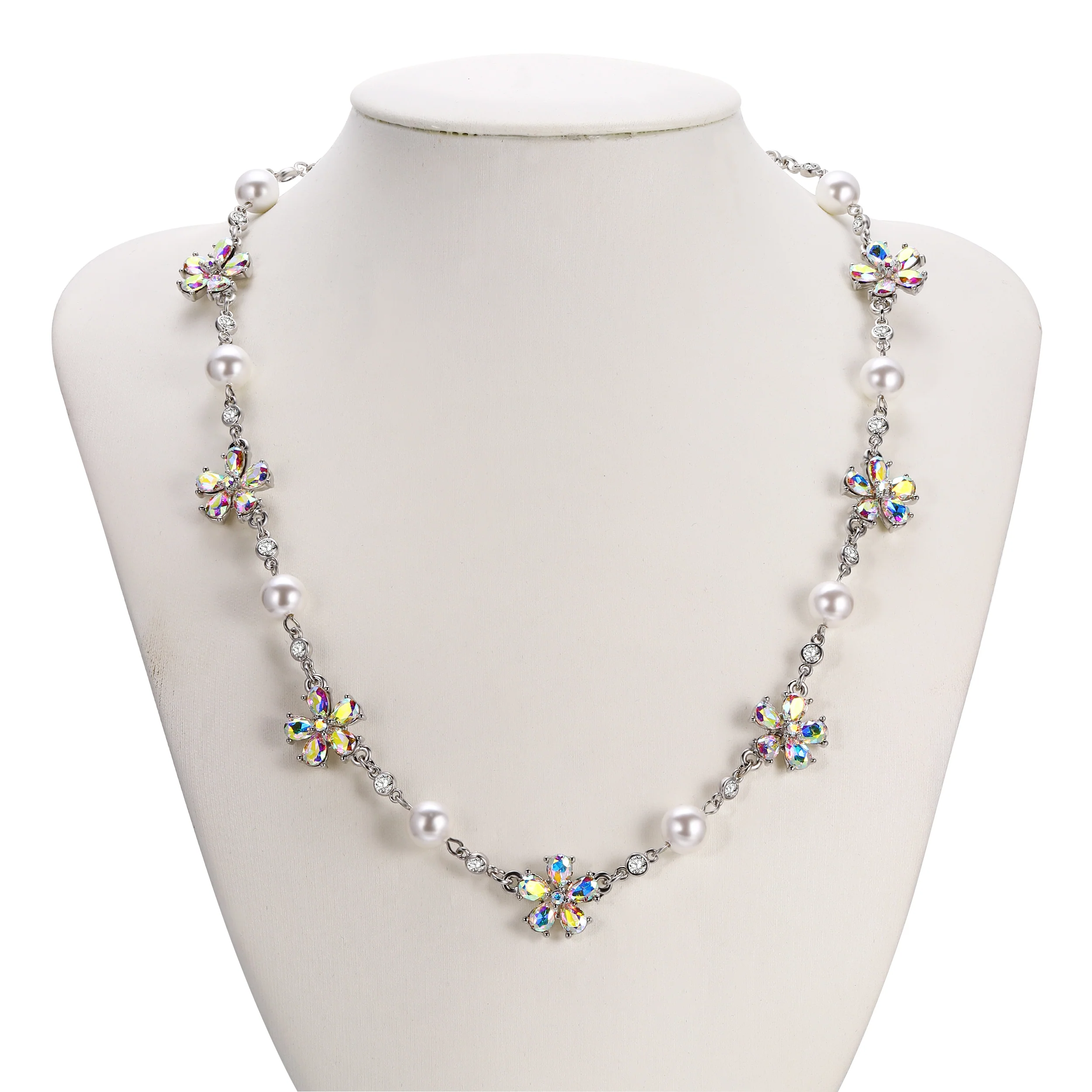 Floral and Faux Pearl Necklace - Image 4