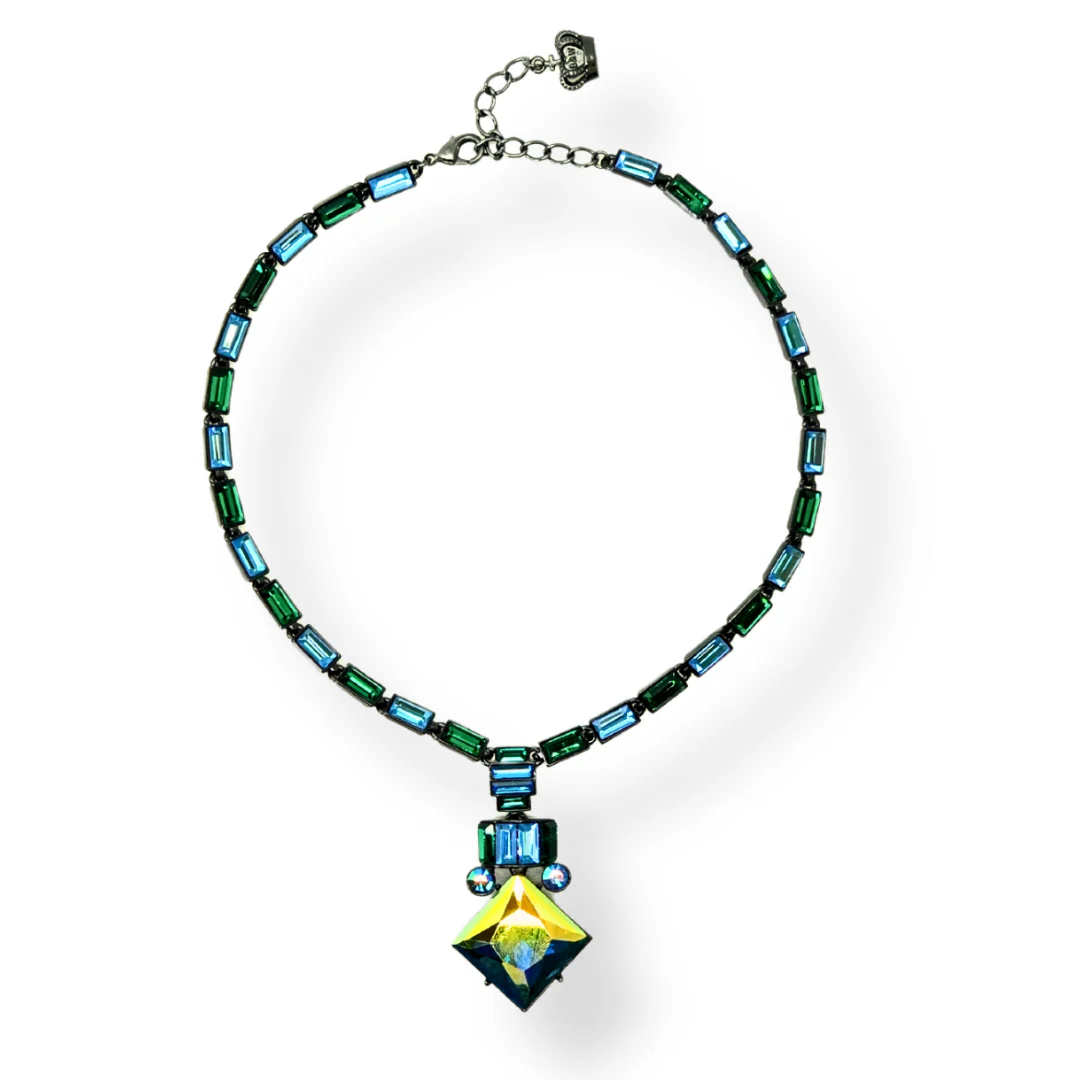 Crystal Square Art Deco Necklace - Image 3